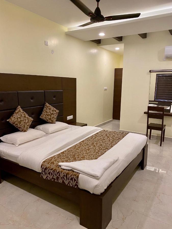 Tranquil Park Hotel Pondicherry Luaran gambar